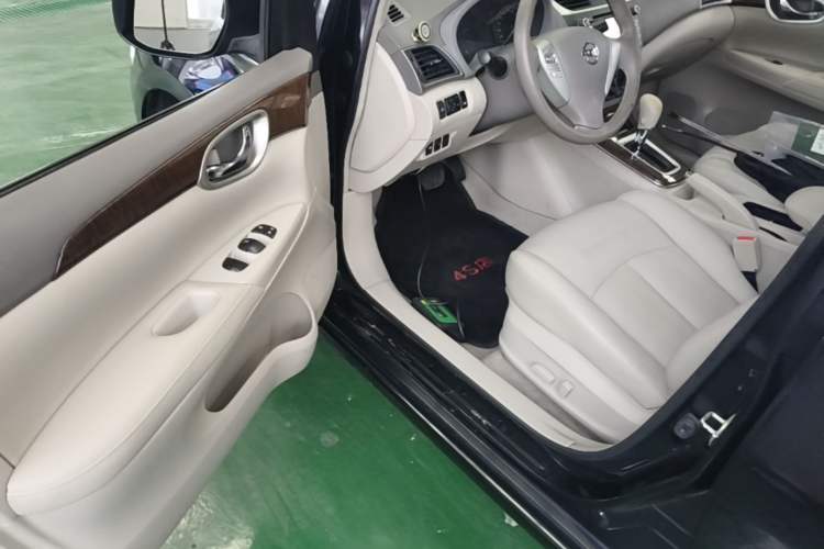 Used Nissan Sylphy 2014 1.6XV CVT Deluxe Edition Driver Seat