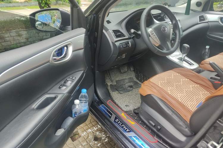 Used Nissan Sylphy 2014 1.6XV CVT Deluxe Edition Driver Seat
