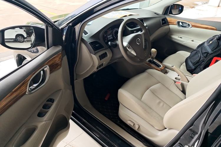 Used Nissan Sylphy 2014 1.6XV CVT Deluxe Edition Driver Seat