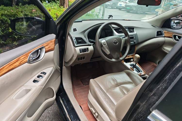 Used Nissan Sylphy 2014 1.6XV CVT Deluxe Edition Driver Seat