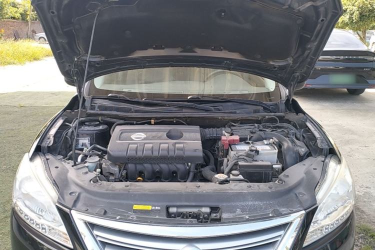 Used Nissan Sylphy 2014 1.6XV CVT Deluxe Edition Engine Bay