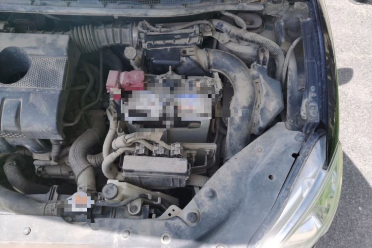 Used Nissan Sylphy 2014 1.6XV CVT Deluxe Edition Engine Bay Left