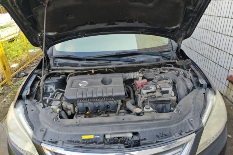 Used Nissan Sylphy 2014 1.6XV CVT Deluxe Edition Engine Bay