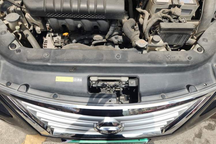 Used Nissan Sylphy 2014 1.6XV CVT Deluxe Edition Engine Bay