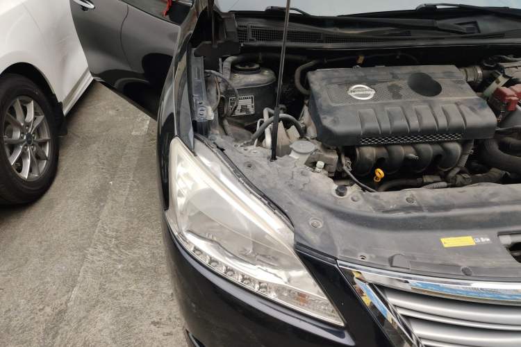Used Nissan Sylphy 2014 1.6XV CVT Deluxe Edition Engine Bay Right