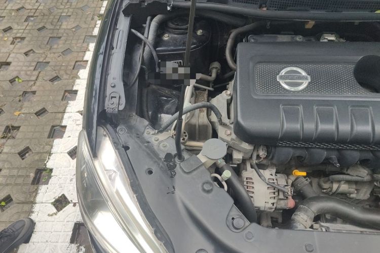 Used Nissan Sylphy 2014 1.6XV CVT Deluxe Edition Engine Bay Right