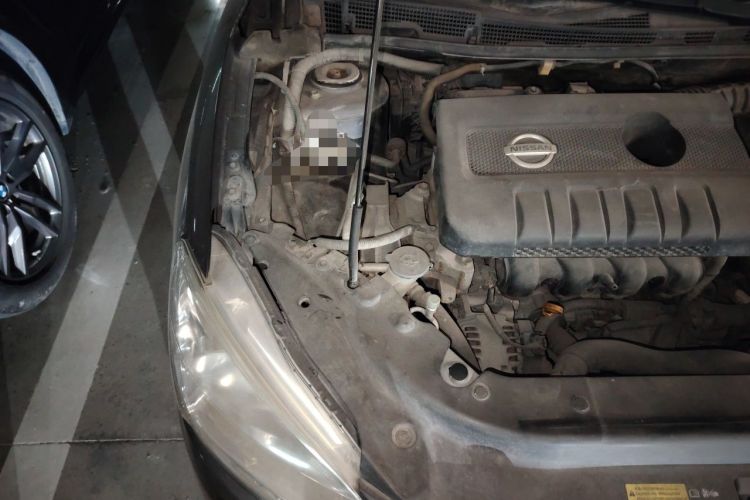 Used Nissan Sylphy 2014 1.6XV CVT Deluxe Edition Engine Bay Right