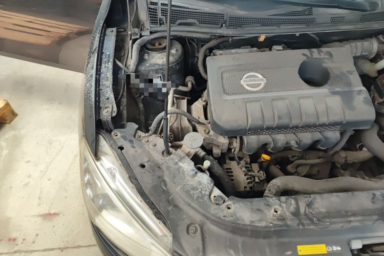 Used Nissan Sylphy 2014 1.6XV CVT Deluxe Edition Engine Bay Right