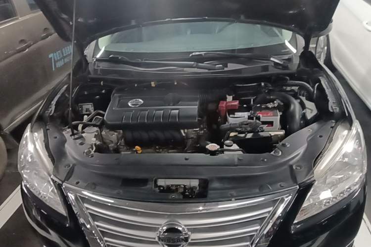 Used Nissan Sylphy 2014 1.6XV CVT Deluxe Edition Engine Bay
