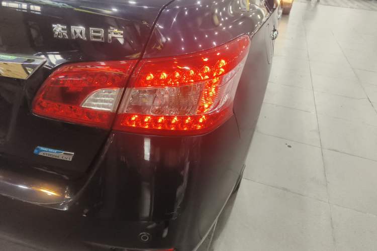 Used Nissan Sylphy 2014 1.6XV CVT Deluxe Edition Exterior 2