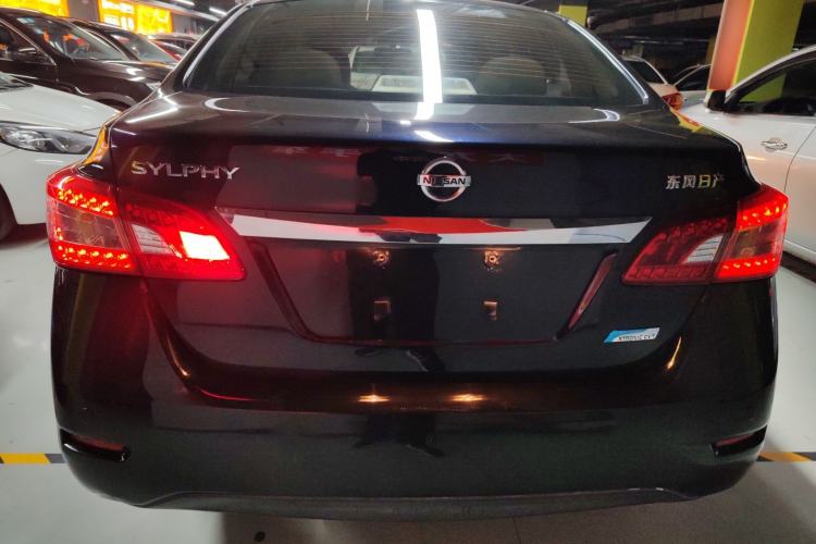 Used Nissan Sylphy 2014 1.6XV CVT Deluxe Edition Exterior 4