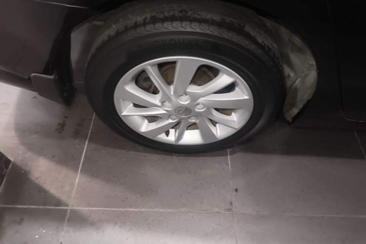 Used Nissan Sylphy 2014 1.6XV CVT Deluxe Edition Exterior 5