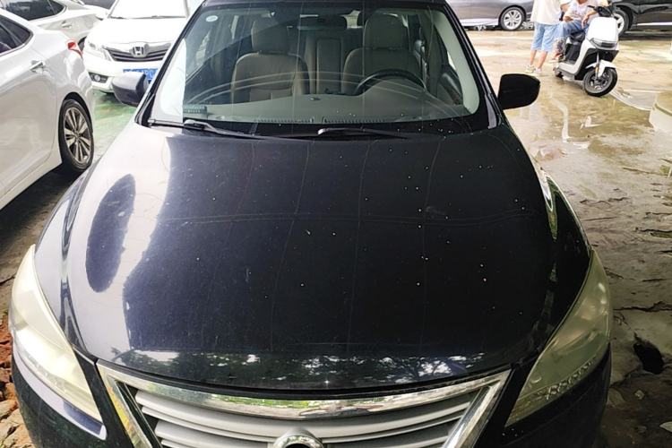 Used Nissan Sylphy 2014 1.6XV CVT Deluxe Edition Front