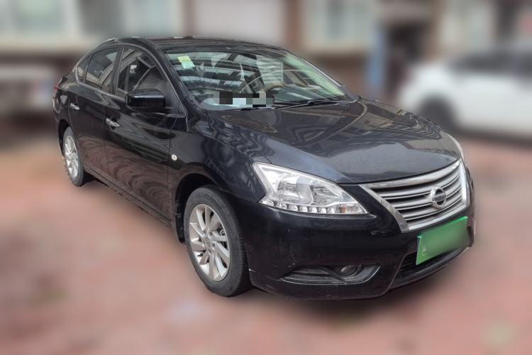 Used Nissan Sylphy 2014 1.6XV CVT Deluxe Edition Front Right 45 Deg