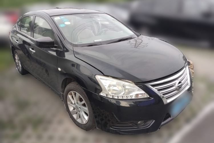 Used Nissan Sylphy 2014 1.6XV CVT Deluxe Edition Front Right 45 Deg