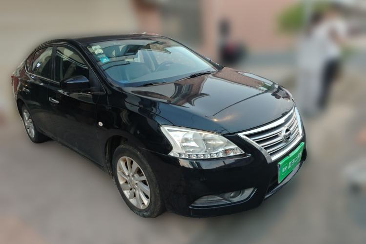 Used Nissan Sylphy 2014 1.6XV CVT Deluxe Edition Front Right 45 Deg
