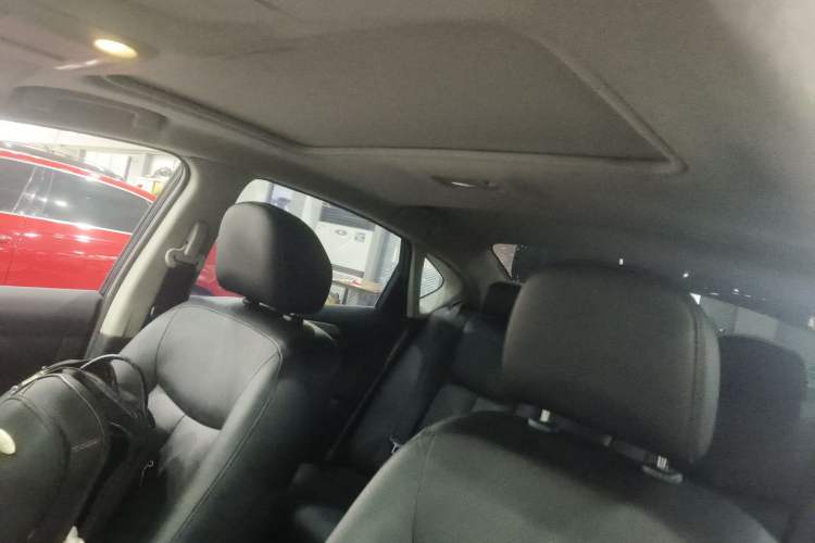 Used Nissan Sylphy 2014 1.6XV CVT Deluxe Edition Headliner