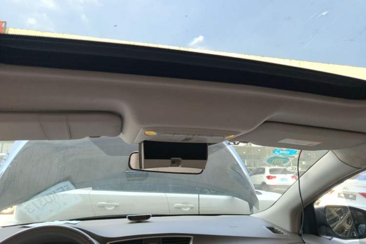 Used Nissan Sylphy 2014 1.6XV CVT Deluxe Edition Headliner