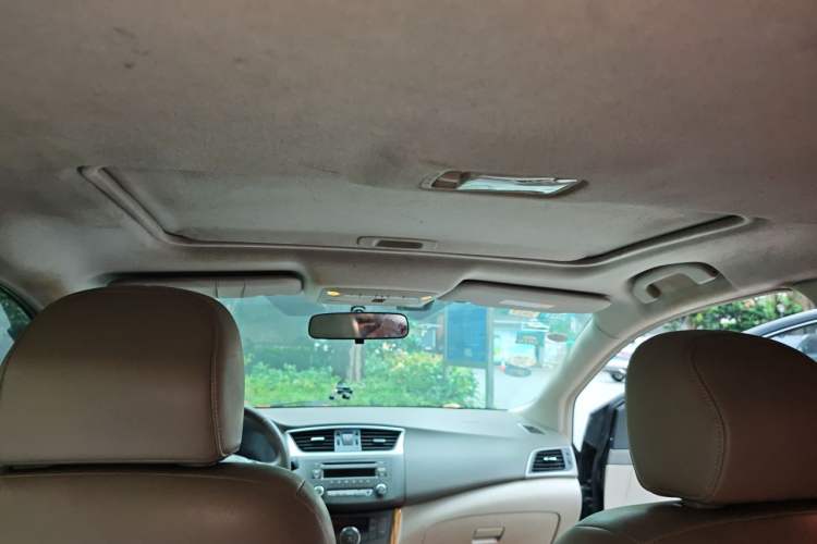 Used Nissan Sylphy 2014 1.6XV CVT Deluxe Edition Headliner