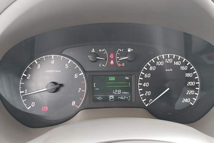 Used Nissan Sylphy 2014 1.6XV CVT Deluxe Edition Instrument Cluster
