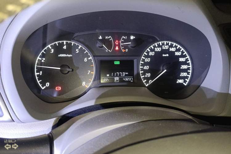Used Nissan Sylphy 2014 1.6XV CVT Deluxe Edition Instrument Cluster
