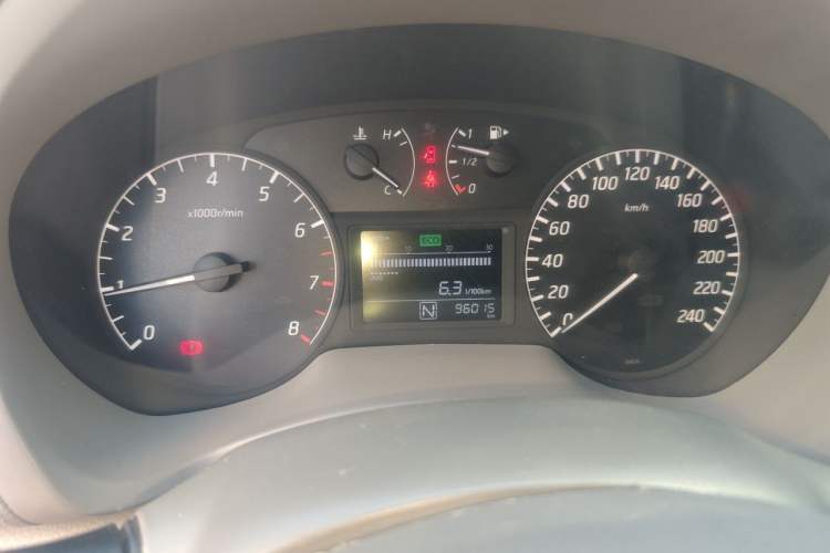 Used Nissan Sylphy 2014 1.6XV CVT Deluxe Edition Instrument Cluster