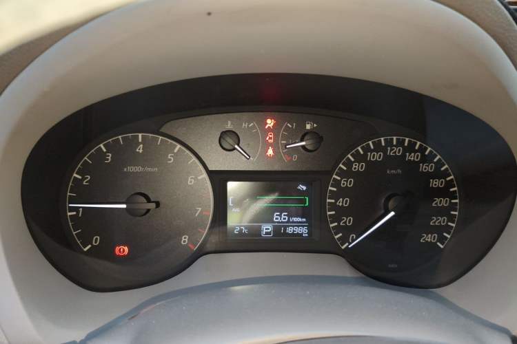Used Nissan Sylphy 2014 1.6XV CVT Deluxe Edition Instrument Cluster