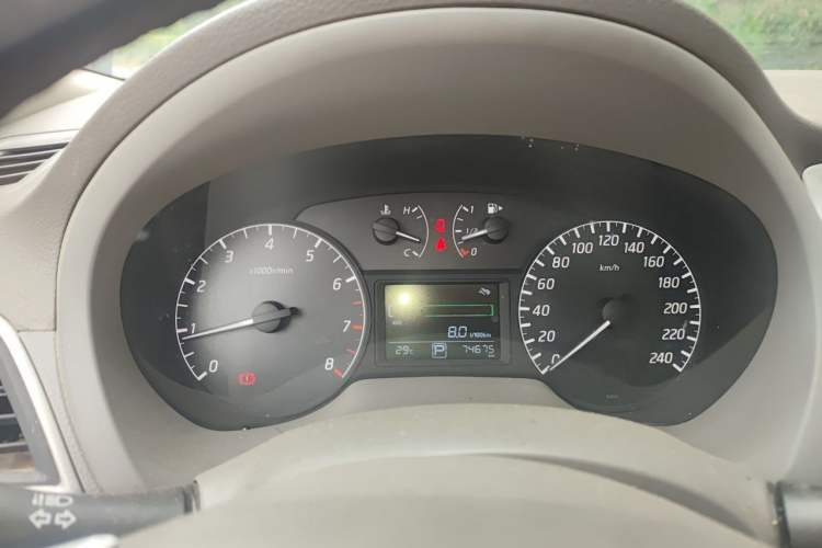 Used Nissan Sylphy 2014 1.6XV CVT Deluxe Edition Instrument Cluster