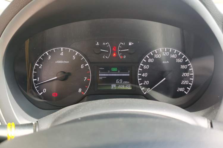 Used Nissan Sylphy 2014 1.6XV CVT Deluxe Edition Instrument Cluster