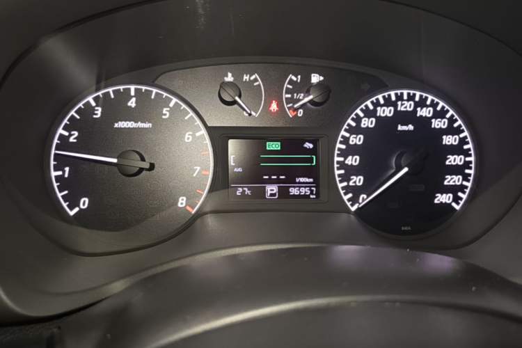 Used Nissan Sylphy 2014 1.6XV CVT Deluxe Edition Instrument Cluster