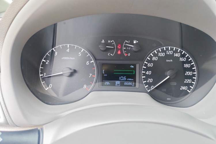 Used Nissan Sylphy 2014 1.6XV CVT Deluxe Edition Instrument Cluster