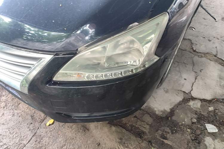 Used Nissan Sylphy 2014 1.6XV CVT Deluxe Edition Left Front Headlight