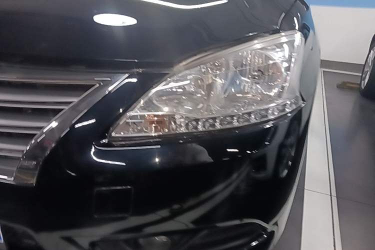 Used Nissan Sylphy 2014 1.6XV CVT Deluxe Edition Left Front Headlight