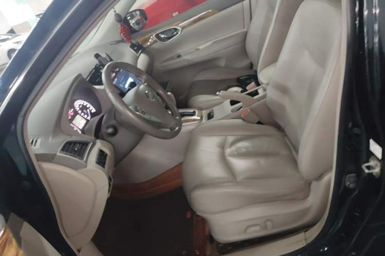 Used Nissan Sylphy 2014 1.6XV CVT Deluxe Edition Left Front Seat