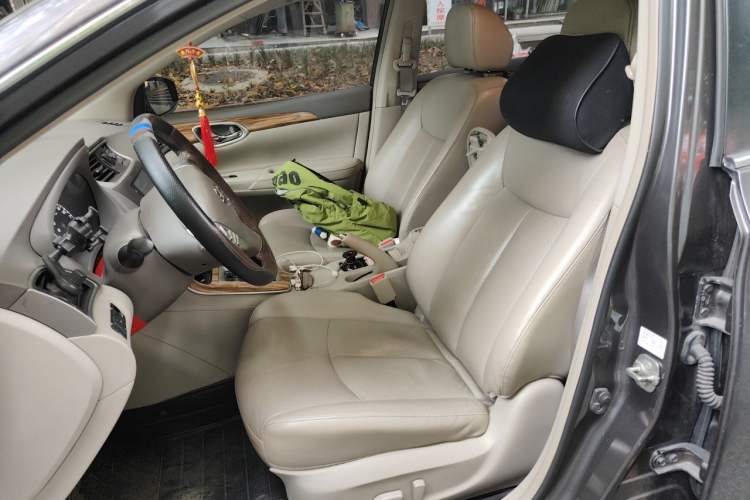 Used Nissan Sylphy 2014 1.6XV CVT Deluxe Edition Left Front Seat