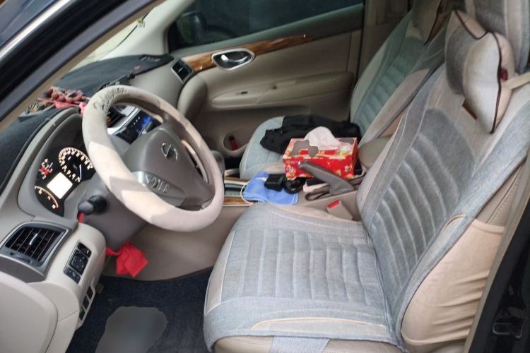 Used Nissan Sylphy 2014 1.6XV CVT Deluxe Edition Left Front Seat