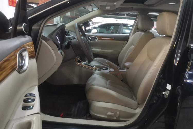 Used Nissan Sylphy 2014 1.6XV CVT Deluxe Edition Left Front Seat