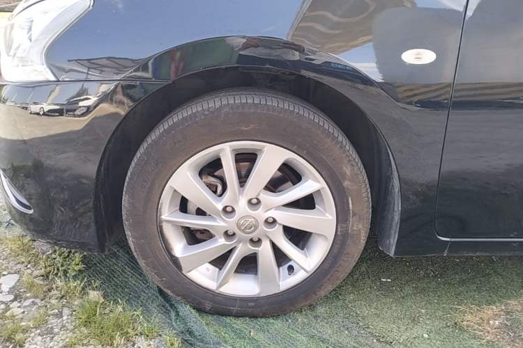 Used Nissan Sylphy 2014 1.6XV CVT Deluxe Edition Left Front Wheel Hub
