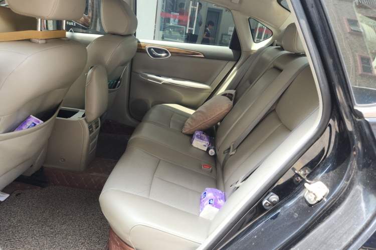 Used Nissan Sylphy 2014 1.6XV CVT Deluxe Edition Left Rear Seat