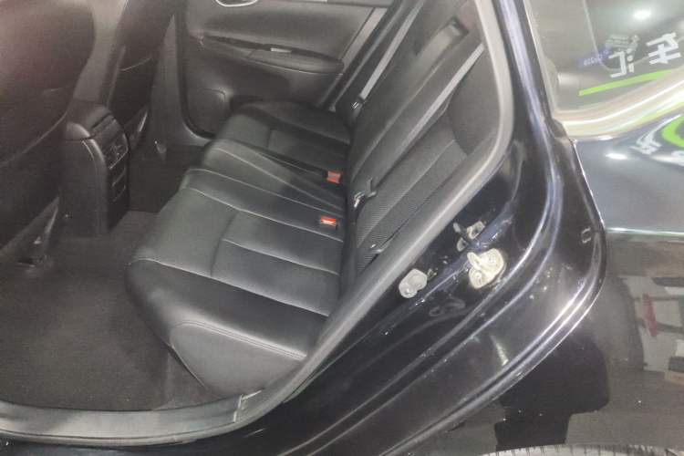 Used Nissan Sylphy 2014 1.6XV CVT Deluxe Edition Left Rear Seat