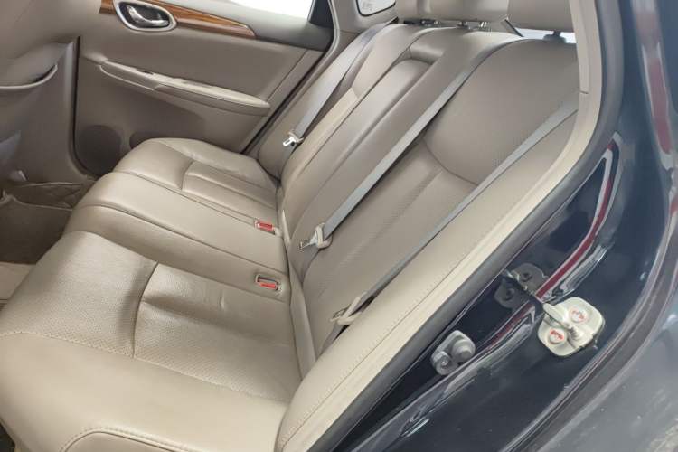 Used Nissan Sylphy 2014 1.6XV CVT Deluxe Edition Left Rear Seat