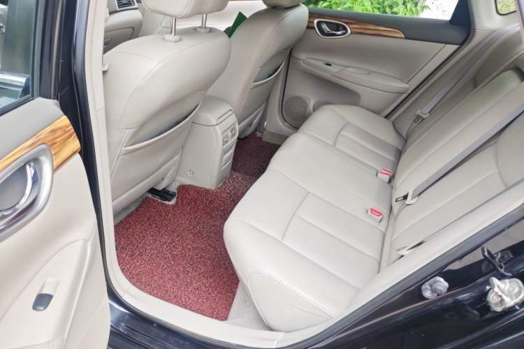 Used Nissan Sylphy 2014 1.6XV CVT Deluxe Edition Left Rear Seat