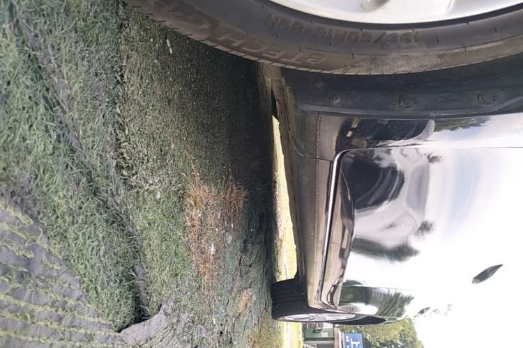 Used Nissan Sylphy 2014 1.6XV CVT Deluxe Edition Left Side Sill