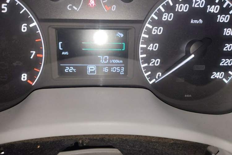 Used Nissan Sylphy 2014 1.6XV CVT Deluxe Edition Odometer Close Up
