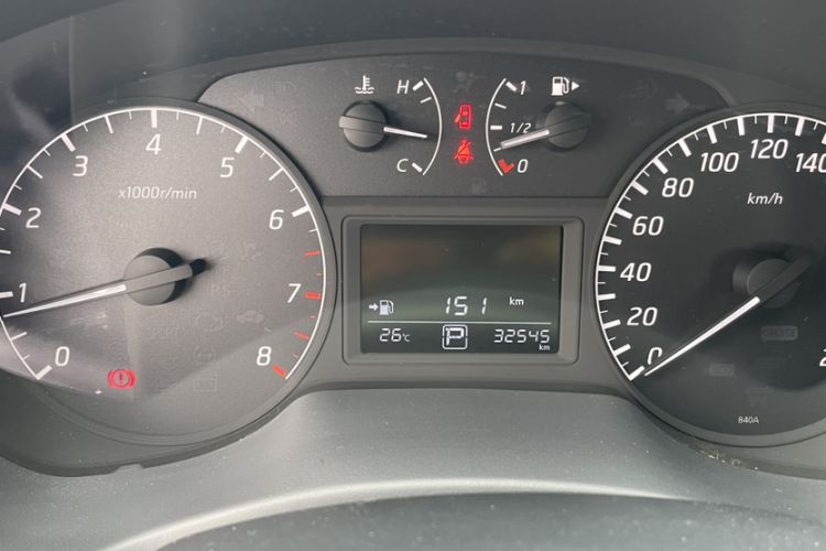 Used Nissan Sylphy 2014 1.6XV CVT Deluxe Edition Odometer Close Up