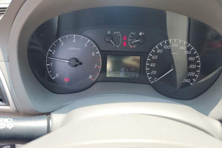 Used Nissan Sylphy 2014 1.6XV CVT Deluxe Edition Odometer Close Up