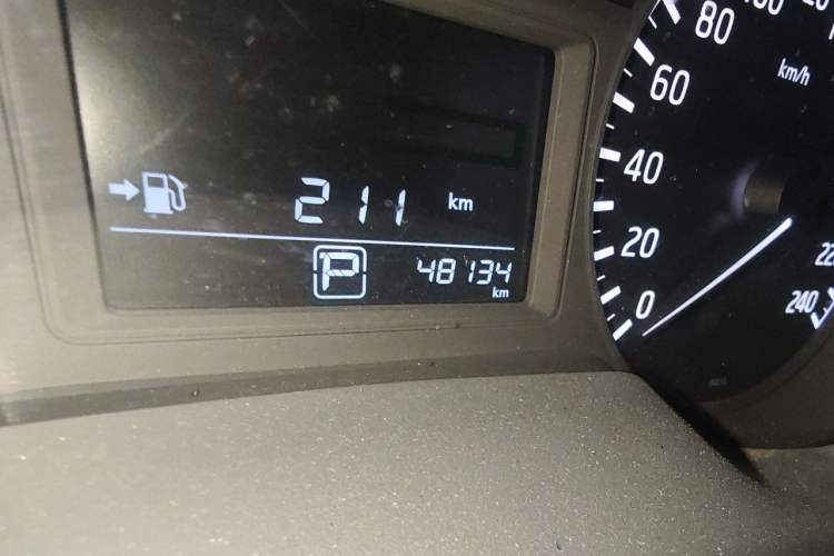 Used Nissan Sylphy 2014 1.6XV CVT Deluxe Edition Odometer Close Up