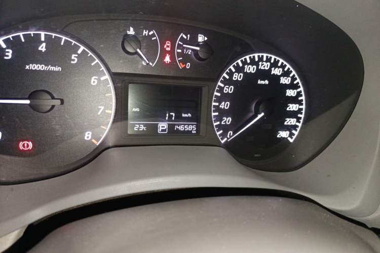 Used Nissan Sylphy 2014 1.6XV CVT Deluxe Edition Odometer Close Up
