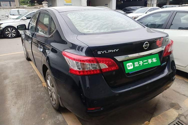 Used Nissan Sylphy 2014 1.6XV CVT Deluxe Edition Rear Left 45 Deg