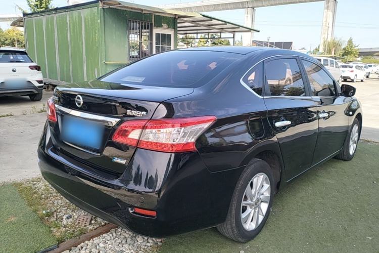 Used Nissan Sylphy 2014 1.6XV CVT Deluxe Edition Rear Right 45 Deg
